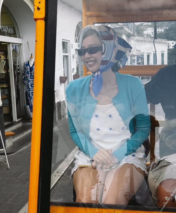 Jennie出席婚禮衣著被批唔尊重!粉絲即護航解釋背後原因!