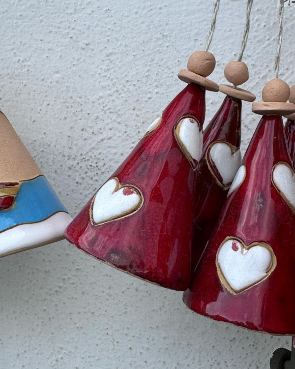 Jennie出席婚禮衣著被批唔尊重!粉絲即護航解釋背後原因!