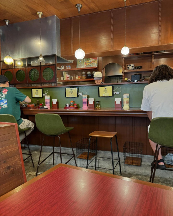 張家朗與法籍劍手女友赴意大利比賽！罕有放閃甜曬合照 