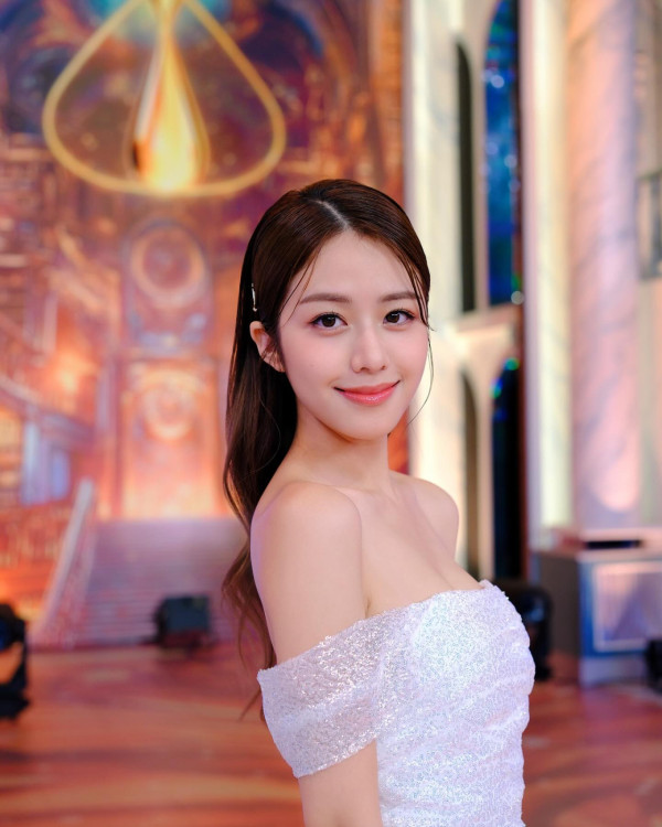 莊子璇成功朝聖《黑白大廚》超難預約餐廳！全靠這位《愛回家》戲裡戲外「富二代」 