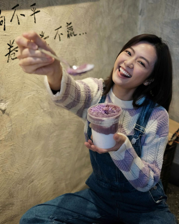 TVB小花遊伊斯坦堡曬玉背 留長頭髮被指重回顏值顛峰！ 