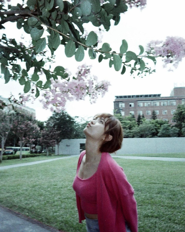 TVB小花遊伊斯坦堡曬玉背 留長頭髮被指重回顏值顛峰！ 