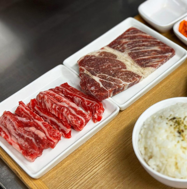 弘大Steaki（圖片來源：IG@steaki_hongdae）