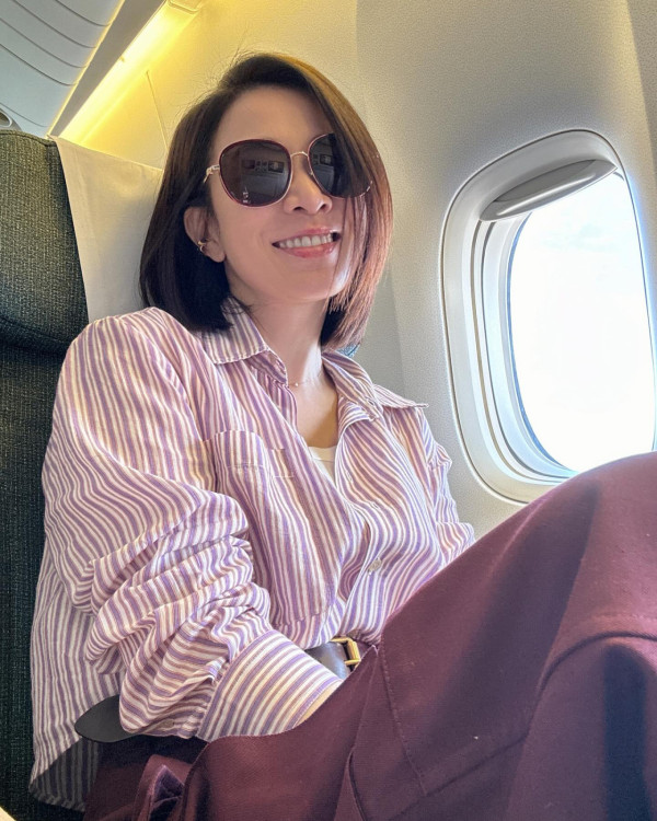 佘詩曼廣州被捕獲真實素顏樣!49歲狀態引網民熱議!