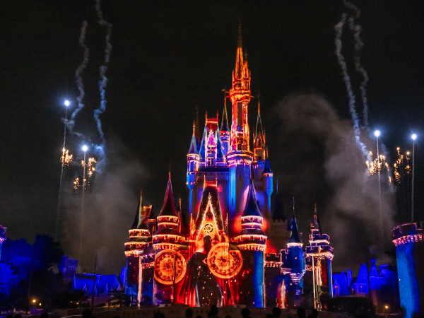 全球6大迪士尼樂園比較！門票價錢/特色/優惠一覽！全球唯一主題園區 