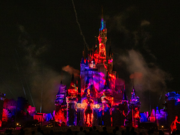 全球6大迪士尼樂園比較！門票價錢/特色/優惠一覽！全球唯一主題園區 