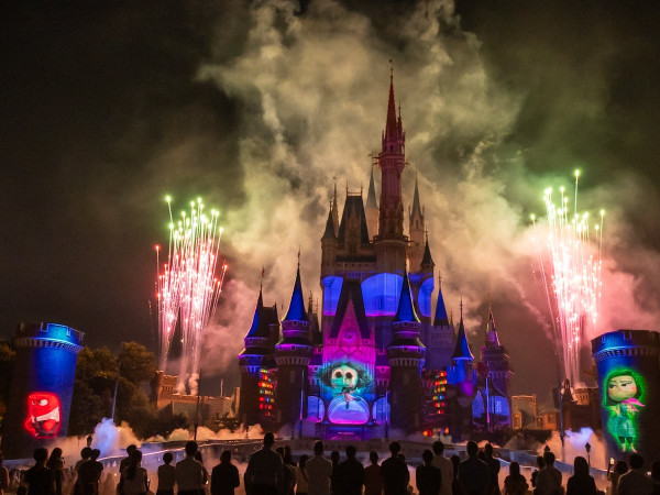 全球6大迪士尼樂園比較！門票價錢/特色/優惠一覽！全球唯一主題園區 