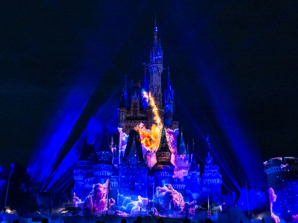 全球6大迪士尼樂園比較！門票價錢/特色/優惠一覽！全球唯一主題園區 