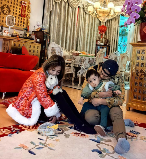 何雁詩帶天使綜合症囝囝遠赴美國治療 分享2字令人感動 