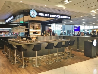 香港機場禁區餐廳 Caviar House & Prunier（圖片來源︰香港國際機場官網） https://www.hongkongairport.com/tc/shop-dine/dining/caviarhouse