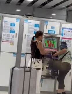 港女遊台忘儲物櫃密碼大鬧車站！向職員掟錢：我係有錢人！後續更丟人 