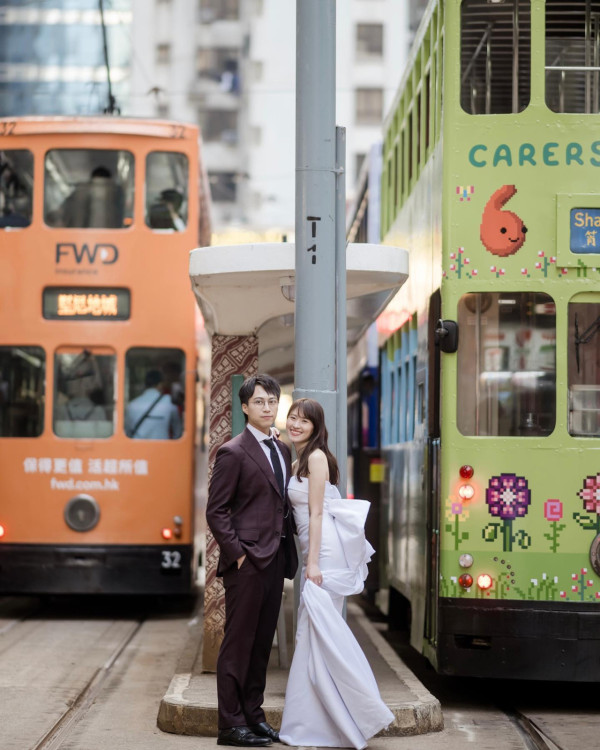 陳嘉慧疑飲醉失控除衫露胸跳舞！馬爾代夫慶結婚周年 