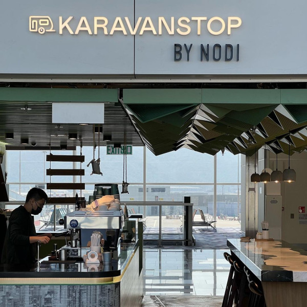 香港機場禁區餐廳 KaravanStop by NODI（圖片來源︰IG@karavanstop）https://www.instagram.com/karavanstop/