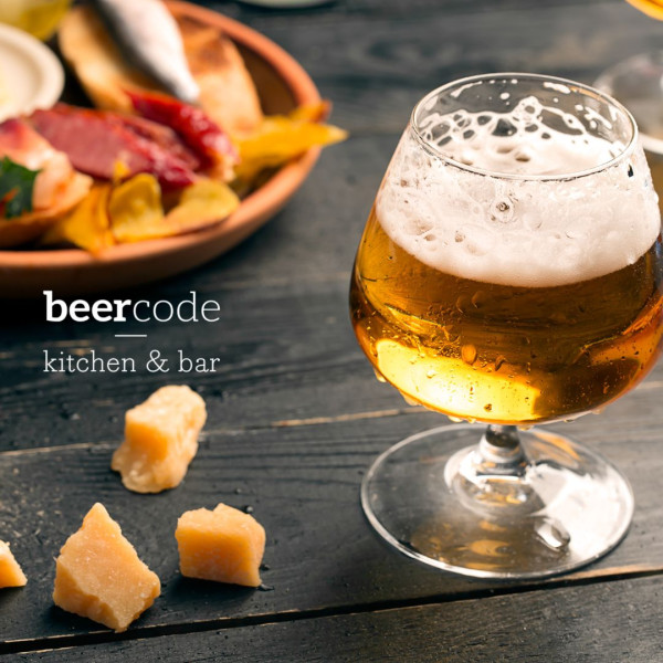 香港機場非禁區餐廳 Beercode Kitchen & Bar（圖片來源︰FB@Beercode）https://www.facebook.com/BeercodekitchenBar/