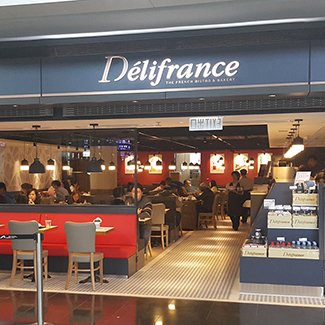 香港機場非禁區餐廳 Délifrance（圖片來源︰香港國際機場官網）https://www.hongkongairport.com/tc/shop-dine/dining/delifrance