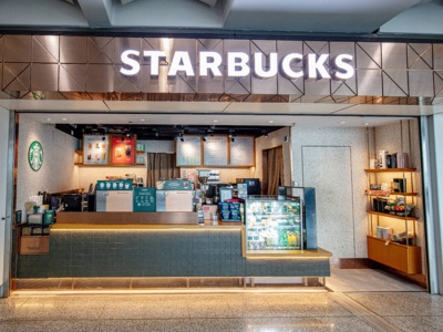 香港機場非禁區餐廳 Starbucks（圖片來源︰香港國際機場官網）