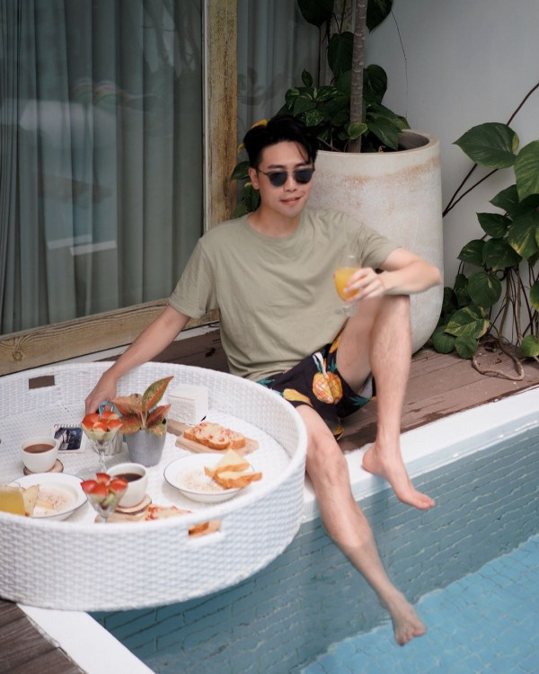 陸浩明女友遊台水著放題曬火辣身材！ 6號被指褲浪位有異樣：泳褲搶哂鏡 