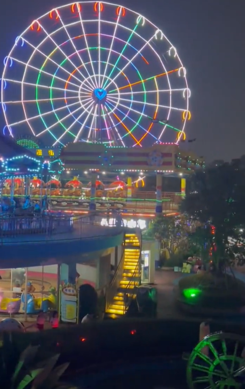 雲裡夢想樂園(圖片來源:小紅書@星高度雲裡夢想樂園) 雲裡夢想樂園(圖片來源:小紅書@星高度雲裡夢想樂園)