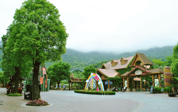 深圳東部華僑城︰大峽谷探險樂園