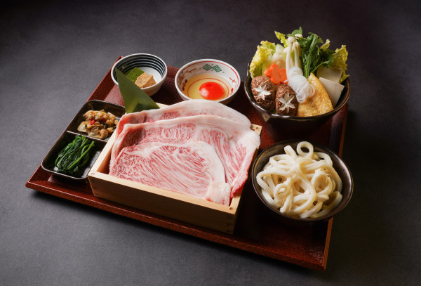 尖沙咀全新$168起抵食壽喜燒專門店！主打北海道黑毛和牛/打卡送和牛或啤酒限定優惠