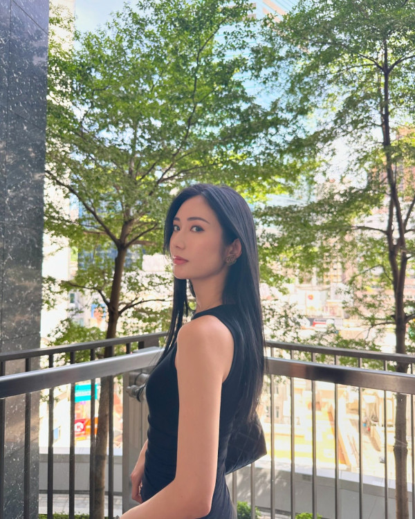 30歲拜金港姐撇甩老公獨遊西藏！着傳統服飾濃妝寫真罕有密實！ 