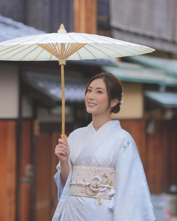 30歲拜金港姐撇甩老公獨遊西藏！着傳統服飾濃妝寫真罕有密實！ 