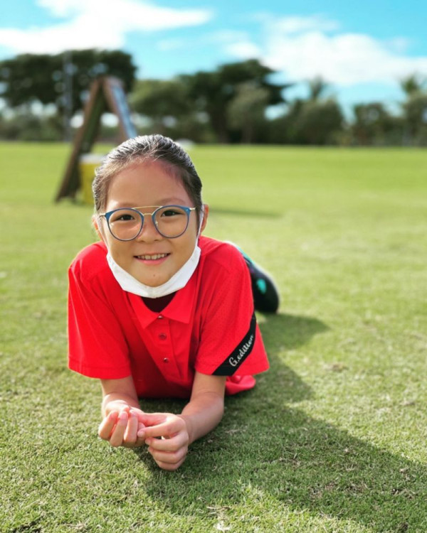 《超人回來了》秋小愛13歲生日!父母PO相慶祝感性落淚!近照判若兩人