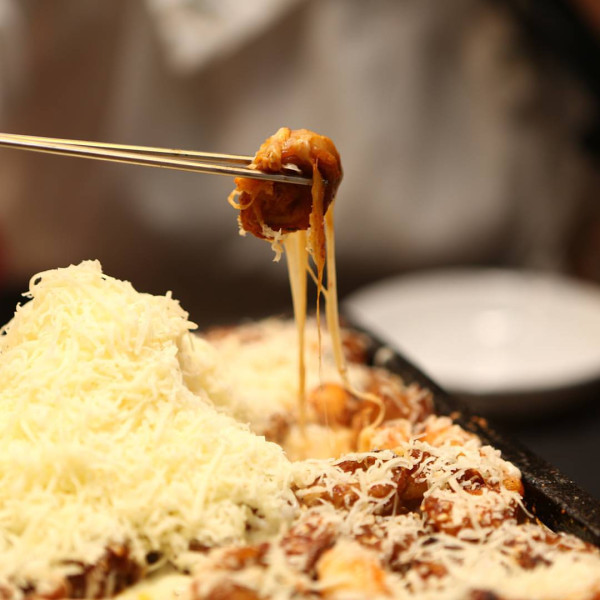 飽肚烤腸（圖片來源：IG@baeddegi）