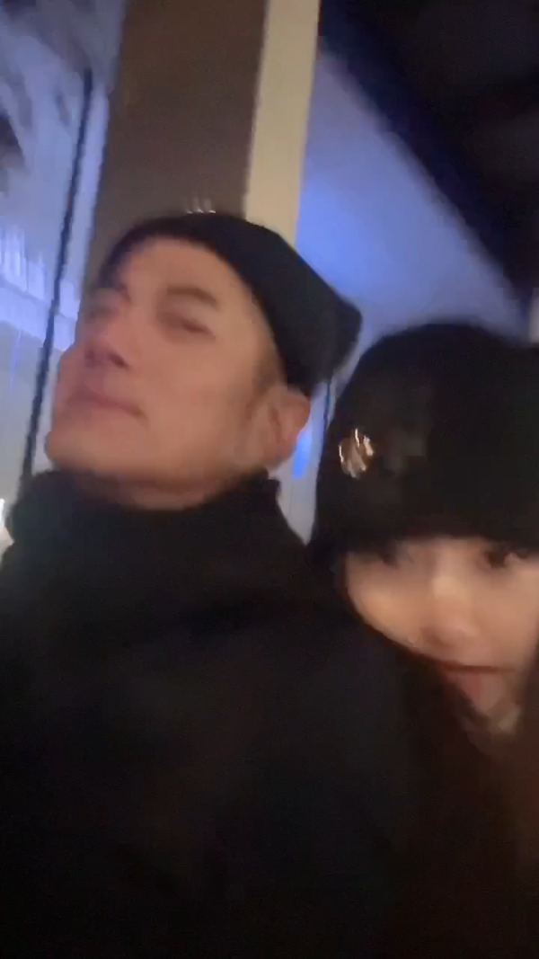 郭富城夫妻蜜遊英國街頭自拍 方媛發嗲功問5個字Aaron冧爆甜笑 