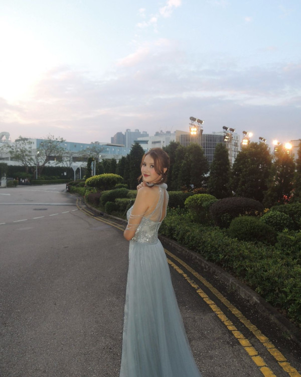 陳煒與老公結婚兩周年蜜遊日本 被熱情奈良鹿仔「攻擊」敏感部位 