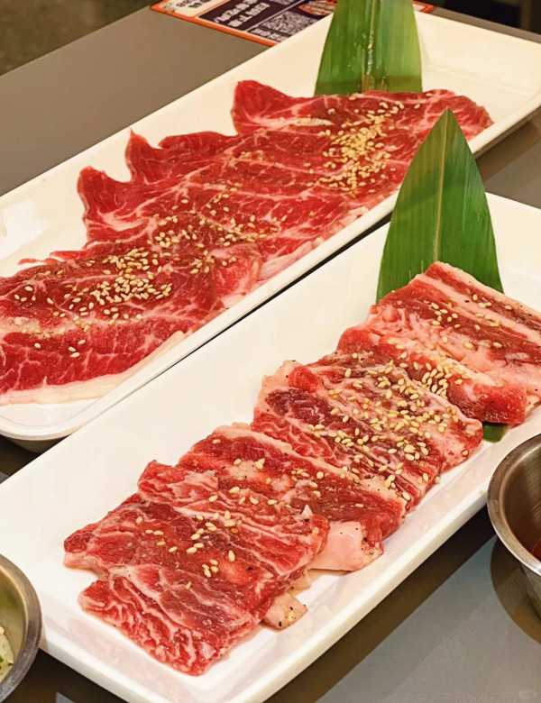 KK MALL｜來源：深圳地鐵、小紅書@跳舞的蓬蓬裙、小紅書@花喵喵、小紅書@暴飲暴食～瑜伽導師Rachel、小紅書@舉個栗子、小紅書@快樂星球、小紅書@耶耶美食、小紅書@莉莉兔子、太二酸菜魚官網、小紅書@蕉下見鹿、小紅書@憨居居-一起吃飯啦、小紅書@花花還能吃億口、小紅書@荔枝飽飽、小紅書@小福星、小紅書@墨鏡喵、番茄口袋、小紅書@會拍的梁波萬、小紅書@小秘書食記、小紅書@深圳吃貨課代表