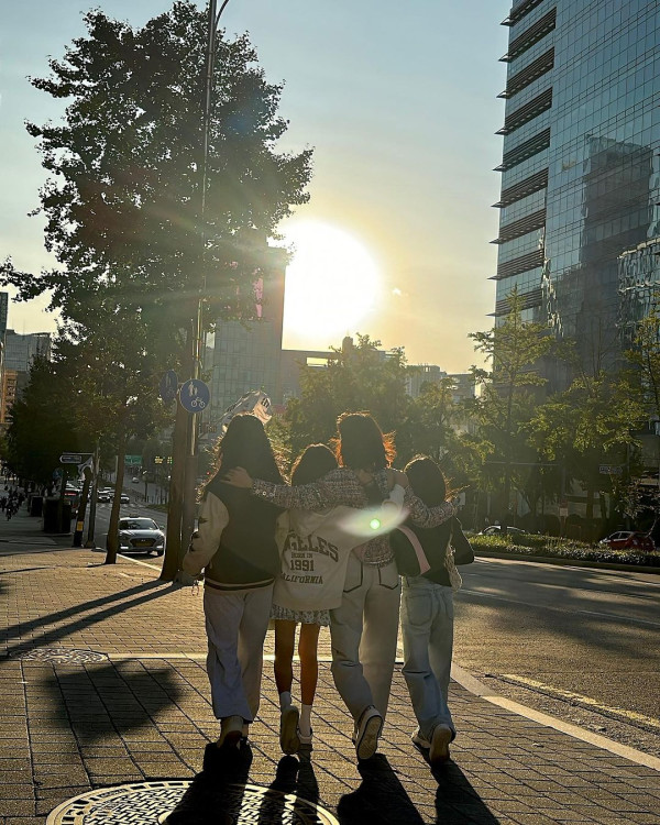 圈中好友留言祝賀