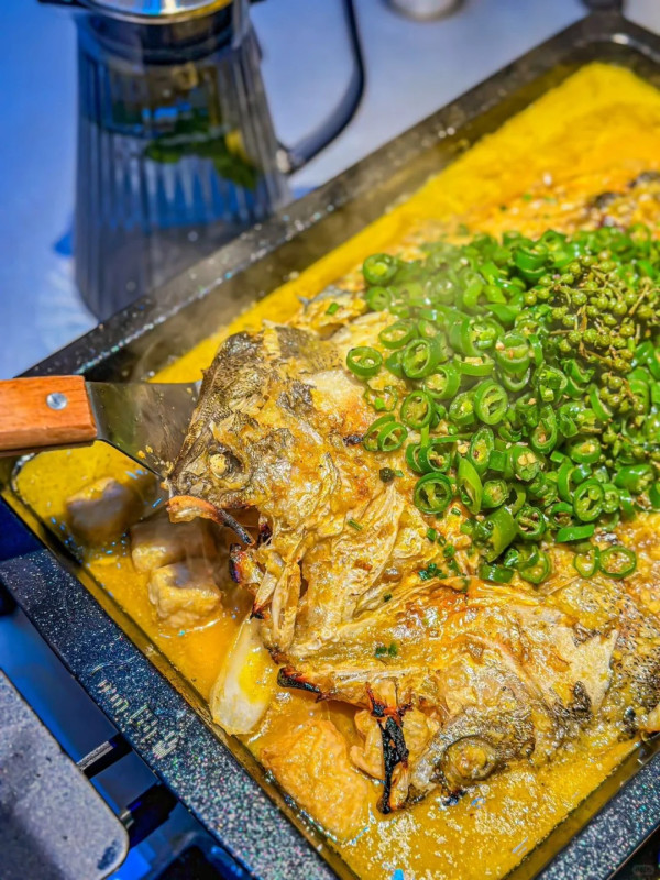 KK MALL｜來源：深圳地鐵、小紅書@跳舞的蓬蓬裙、小紅書@花喵喵、小紅書@暴飲暴食～瑜伽導師Rachel、小紅書@舉個栗子、小紅書@快樂星球、小紅書@耶耶美食、小紅書@莉莉兔子、太二酸菜魚官網、小紅書@蕉下見鹿、小紅書@憨居居-一起吃飯啦、小紅書@花花還能吃億口、小紅書@荔枝飽飽、小紅書@小福星、小紅書@墨鏡喵、番茄口袋、小紅書@會拍的梁波萬、小紅書@小秘書食記、小紅書@深圳吃貨課代表