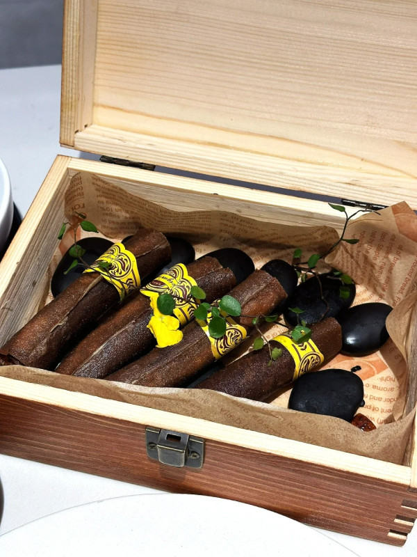 KK MALL｜來源：深圳地鐵、小紅書@跳舞的蓬蓬裙、小紅書@花喵喵、小紅書@暴飲暴食～瑜伽導師Rachel、小紅書@舉個栗子、小紅書@快樂星球、小紅書@耶耶美食、小紅書@莉莉兔子、太二酸菜魚官網、小紅書@蕉下見鹿、小紅書@憨居居-一起吃飯啦、小紅書@花花還能吃億口、小紅書@荔枝飽飽、小紅書@小福星、小紅書@墨鏡喵、番茄口袋、小紅書@會拍的梁波萬、小紅書@小秘書食記、小紅書@深圳吃貨課代表