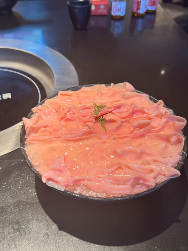 KK MALL｜來源：深圳地鐵、小紅書@跳舞的蓬蓬裙、小紅書@花喵喵、小紅書@暴飲暴食～瑜伽導師Rachel、小紅書@舉個栗子、小紅書@快樂星球、小紅書@耶耶美食、小紅書@莉莉兔子、太二酸菜魚官網、小紅書@蕉下見鹿、小紅書@憨居居-一起吃飯啦、小紅書@花花還能吃億口、小紅書@荔枝飽飽、小紅書@小福星、小紅書@墨鏡喵、番茄口袋、小紅書@會拍的梁波萬、小紅書@小秘書食記、小紅書@深圳吃貨課代表