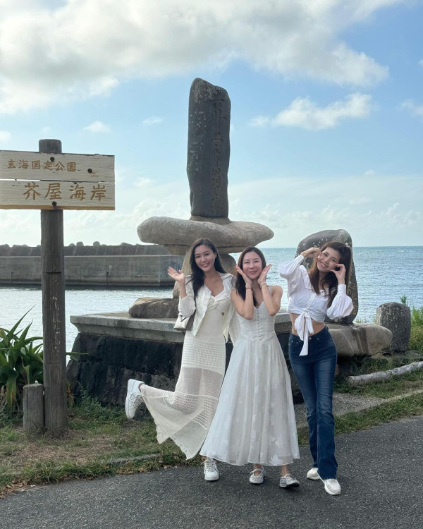 陳煒與老公結婚兩周年蜜遊日本 被熱情奈良鹿仔「攻擊」敏感部位 