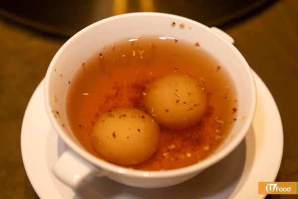 尖沙咀上海淮揚菜餐廳推出大閘蟹套餐   六両公蟹／蟹粉燴⿂翅／專人拆蟹