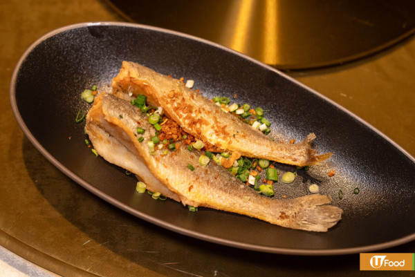 尖沙咀上海淮揚菜餐廳推出大閘蟹套餐   六両公蟹／蟹粉燴⿂翅／專人拆蟹