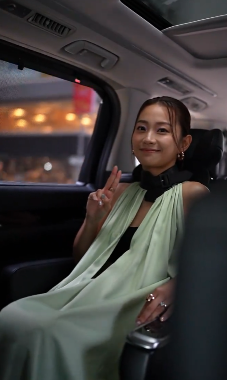 Mandy Lieu英國生圖曝光！搬離億萬豪宅 樸素打扮零化妝狀態驚人 