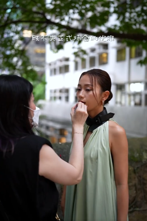 Mandy Lieu英國生圖曝光！搬離億萬豪宅 樸素打扮零化妝狀態驚人 