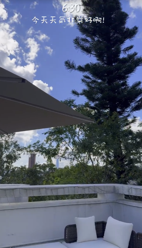 Mandy Lieu英國生圖曝光！搬離億萬豪宅 樸素打扮零化妝狀態驚人 