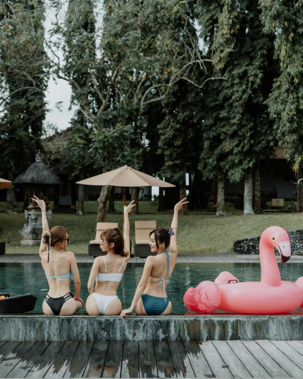 峇里旅遊連環出po 晒火辣身材