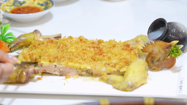 吃貨橫掃港深珠｜彭慧中/梁凱晴/廖慧儀玩轉大灣區！體驗399人仔直昇機遊 無邊際泳池水著派福利 