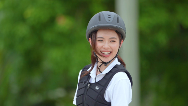 吃貨橫掃港深珠｜彭慧中/梁凱晴/廖慧儀玩轉大灣區！體驗399人仔直昇機遊 無邊際泳池水著派福利 