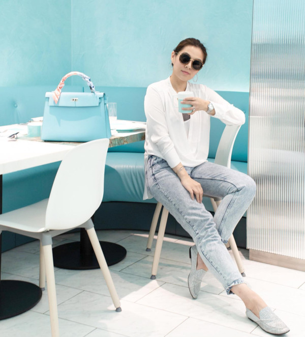 前港姐冠軍著比堅尼歐遊！突然性感露肉派福利！ 