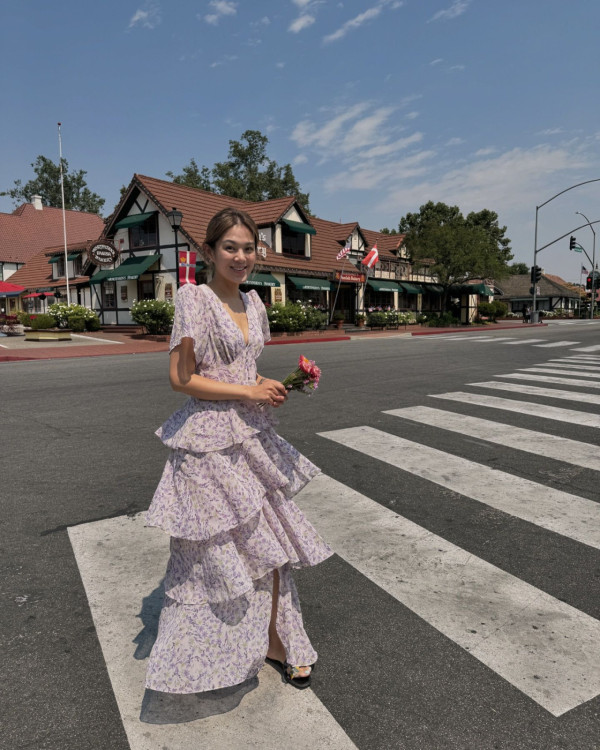 前港姐冠軍著比堅尼歐遊！突然性感露肉派福利！ 