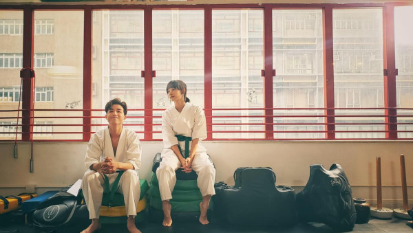 AK@MIRROR揚威海外！釜山影展獲頒年度新星 成唯一得獎香港代表 