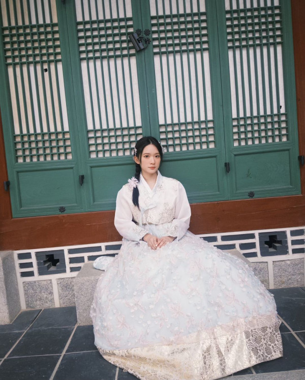 台灣瘋傳Costco氣質美女收銀員!網民以為明星拍節目 求分店地址!