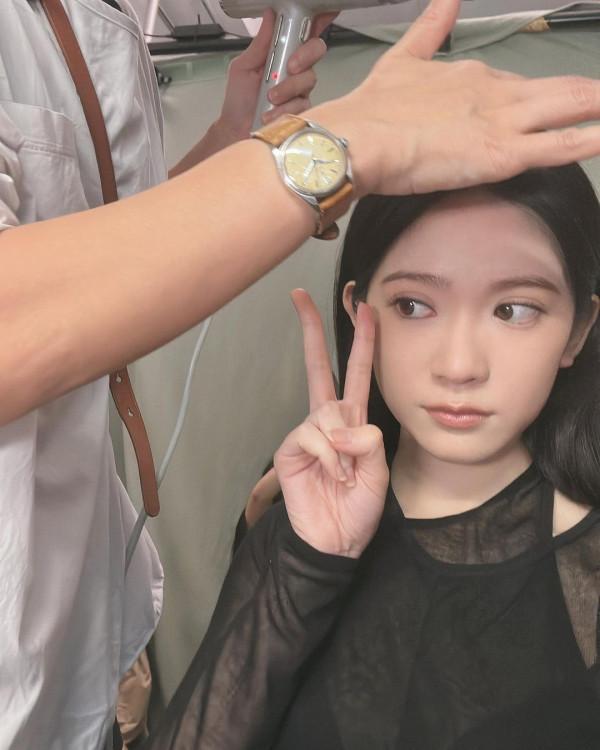 台灣瘋傳Costco氣質美女收銀員!網民以為明星拍節目 求分店地址!