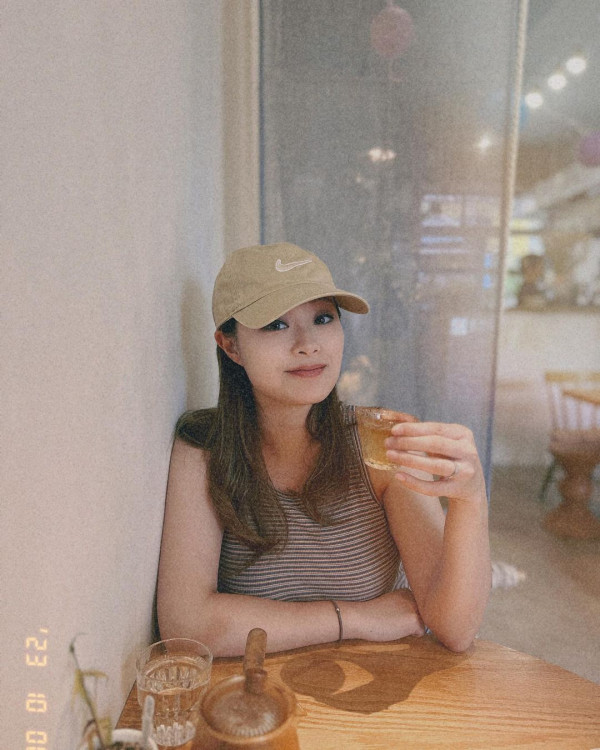 TVB花旦沖繩泳裝曬逆天長腿 玉背超吸睛!告別過往「肉肉身型」